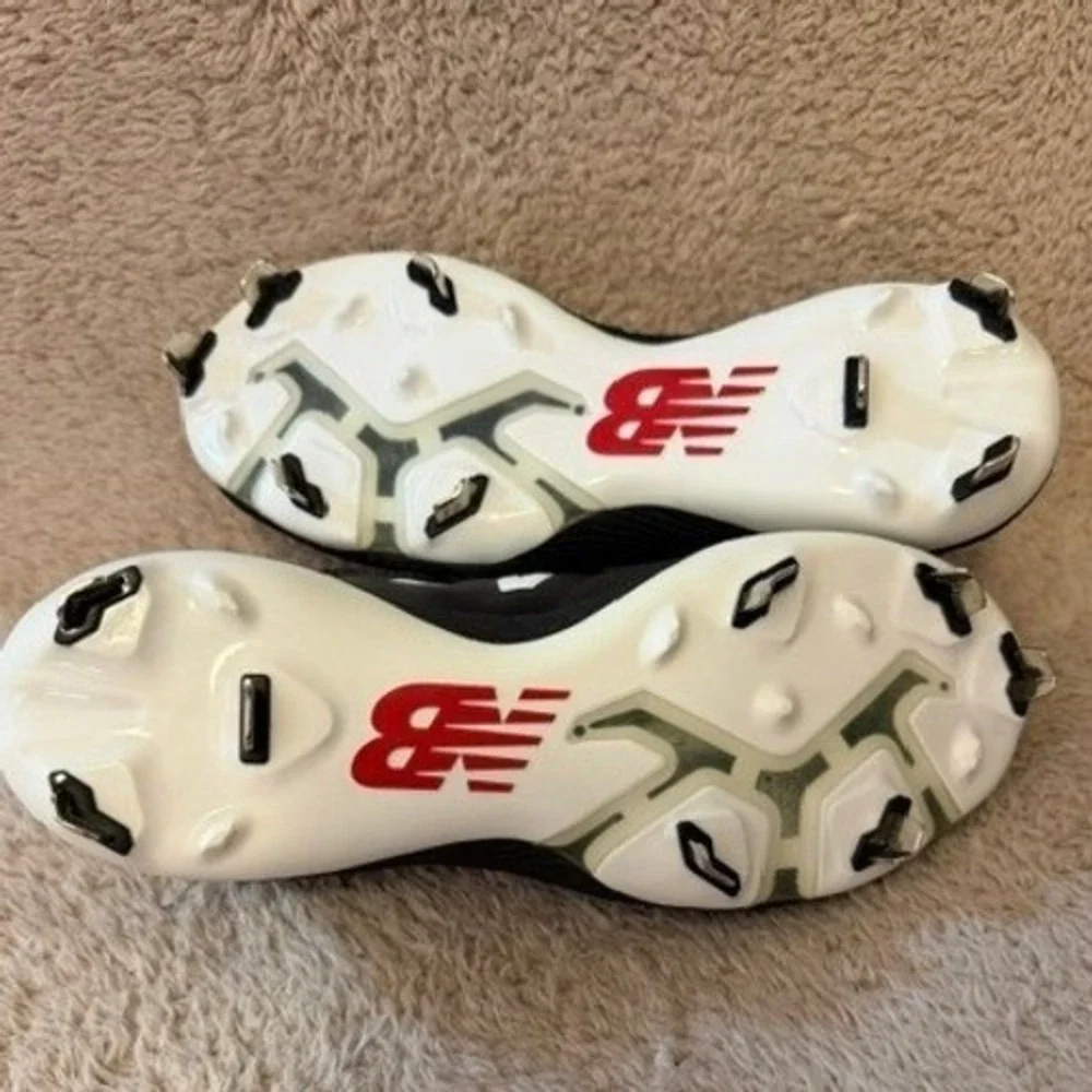 New Balance Fuse v1 Womens 5.5 D Wide Metal Softball Cleats Black White SMFUSEK1